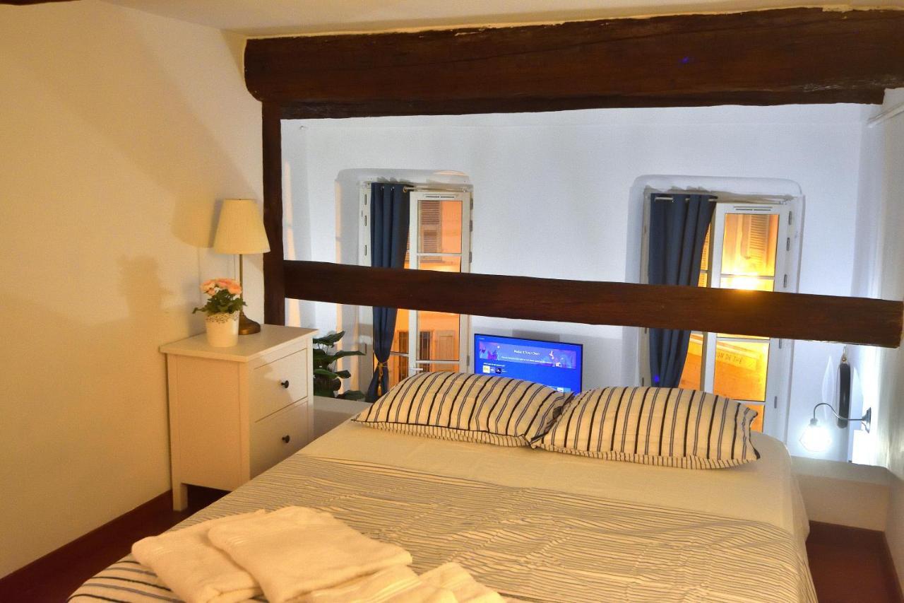 Apartment 33 On The Old Historic Senate Square Nicea Zewnętrze zdjęcie